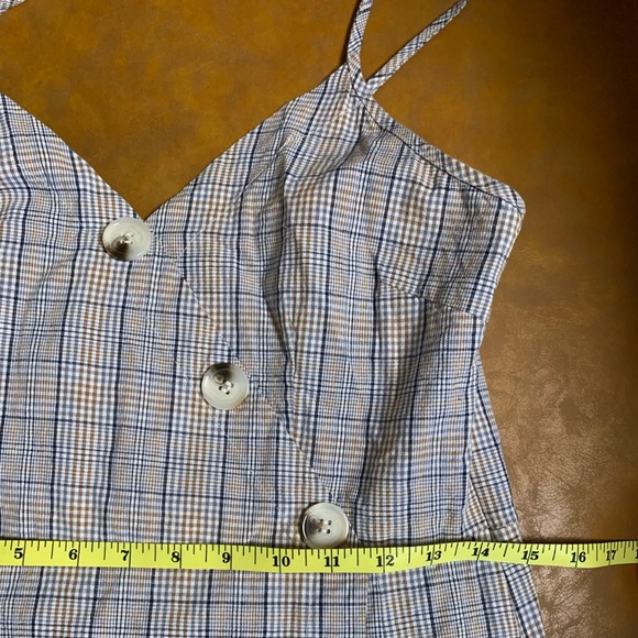 Gray Plaid Mini Dress w/Buttons- Size 6 - Picture 12 of 16
